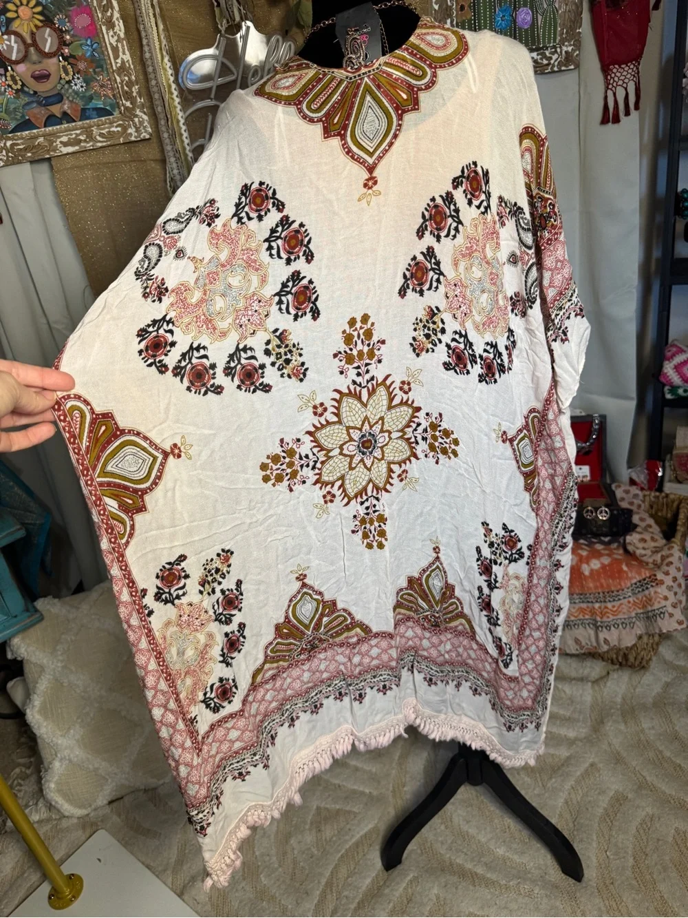 Altar'd State Blush and Ivory Floral Fringe Kimono